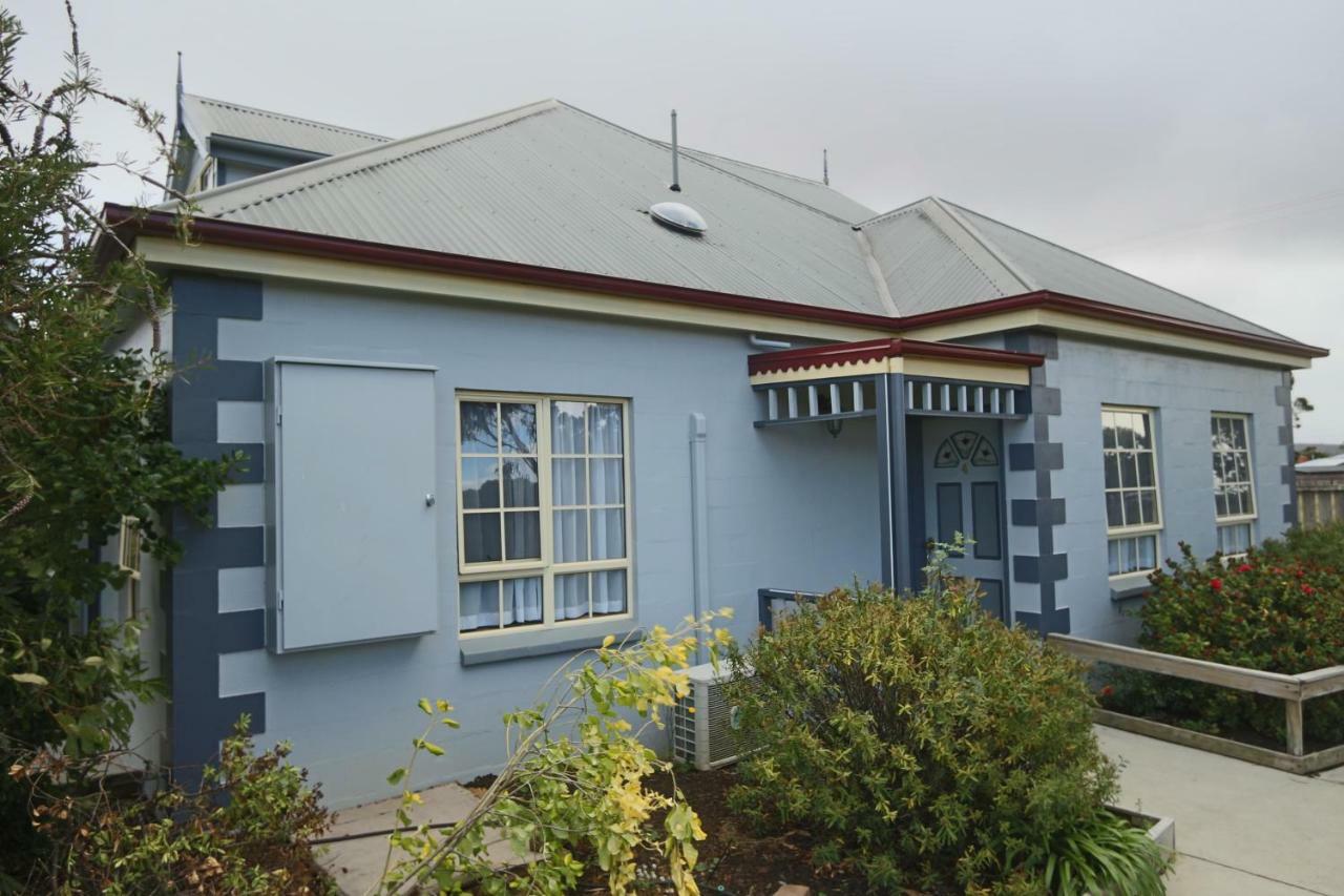 Swansea Cottages & Lodge Suites Exterior photo